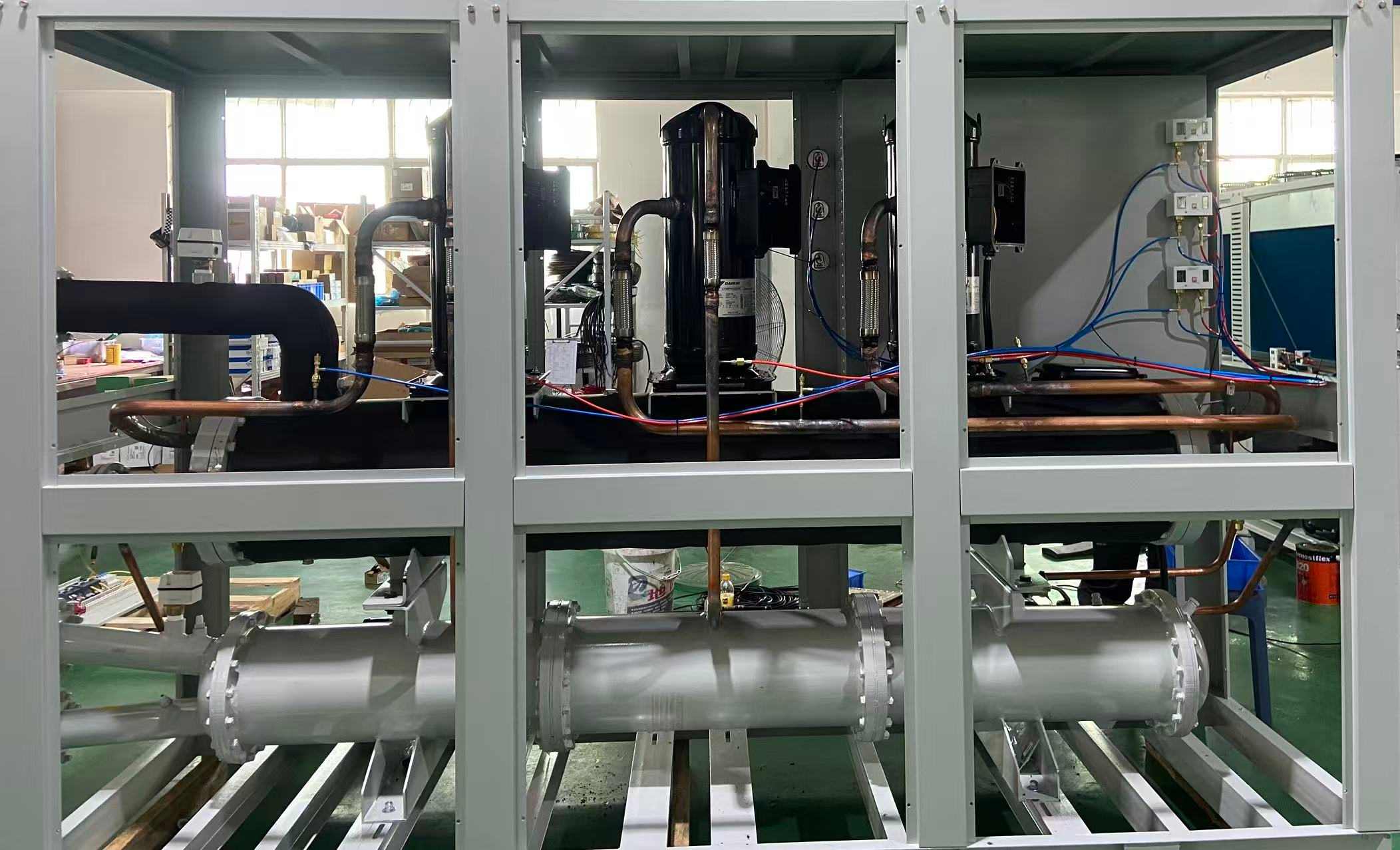 How do Industrial Chillers Effectively Reduce Production Costs for Enterprises in High-Temperature Environments?